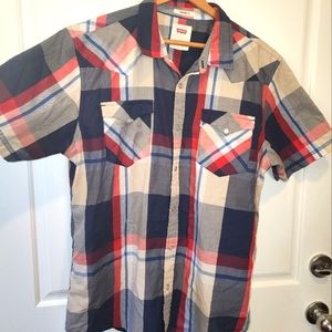 Levi's men's buttons up